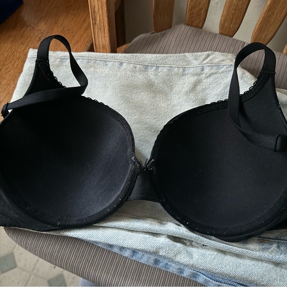 Victoria’s Secret body by Victoria perfect shape bra - Picture 5 of 5